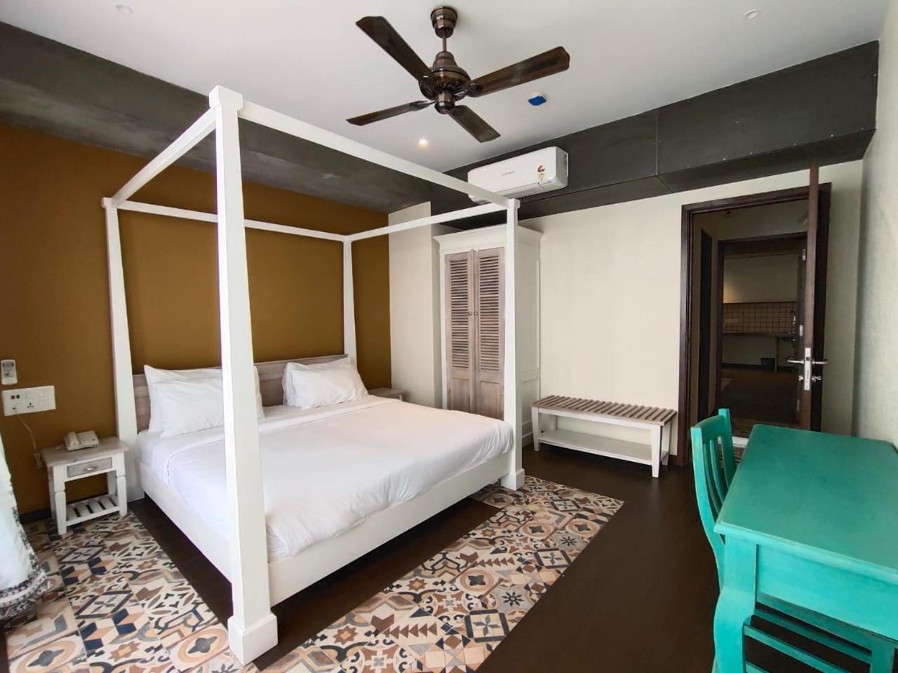 Bougainvilla Apartment Surat Exterior foto